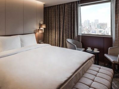 Uri& Hotel